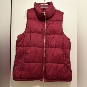 Old Navy Women's Burgundy Puffer Vest
